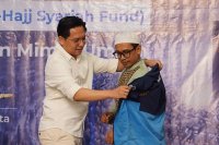 PT IIM berangkatkan Umrah Caregiver Kang Asep 