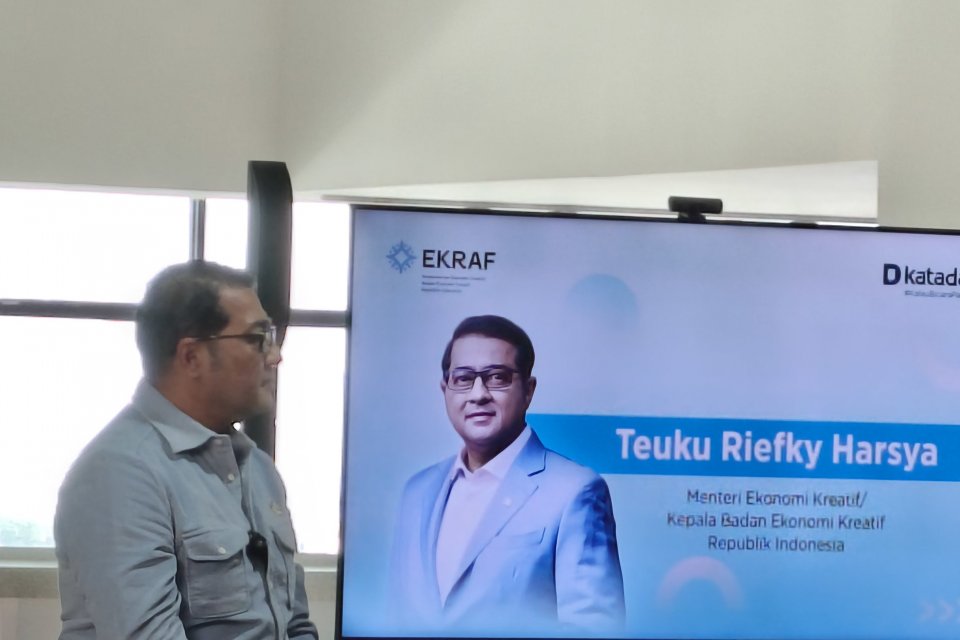 Menteri Ekonomi Kreatif Teuku Rifki Harsya, Ekraf,