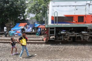 Pemerintah akan Bangun Hunian Layak bagi Warga Bantaran Rel Senen (Foto: Katadata/Fauza Syahputra)