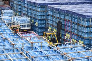 Penjualan air minum dalam kemasan naik