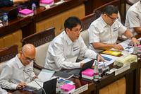 Raker Komisi XI DPR dengan Menteri Keuangan