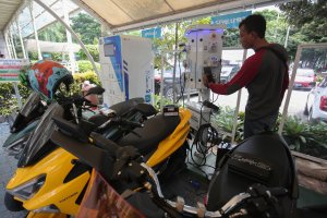 Kendaraan Listrik Jadi Alternatif Untuk Mengurangi Penggunaan BBM (Foto: Katadata/Fauza Syahputra)
