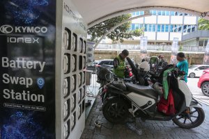 Kendaraan Listrik Jadi Alternatif Untuk Mengurangi Penggunaan BBM (Foto: Katadata/Fauza Syahputra)