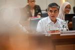 Raker Komisi IX DPR dengan Menaker