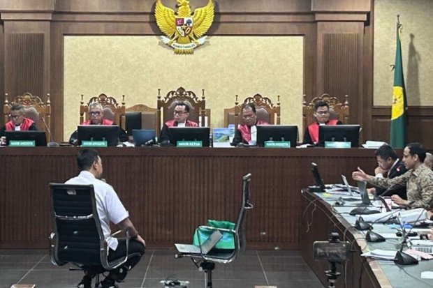 Auditor Badan Pengawasan Keuangan dan Pembangunan (BPKP) Dedy Nurmawan Susilo memberikan keterangan sebagai ahli dalam sidang pemeriksaan di Pengadila