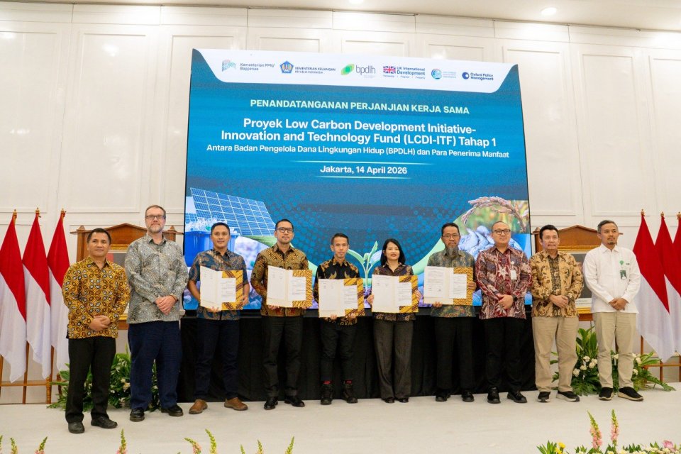 Empat proyek inovasi rendah karbon terpilih untuk mendapatkan pendanaan total Rp 20,33 miliar dari program kerja sama Indonesia dan Inggris: Low Carbon Development Initiative-Innovation and Technology Fund (LCD-ITF). 