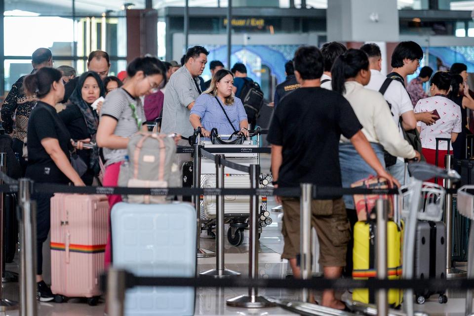 Fuel Surcharge Tiket Pesawat Maksimal 50% Mulai 13 Mei 2026