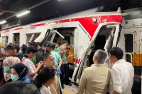 Tabrakan KA Argo Bromo Anggrek dan KRL