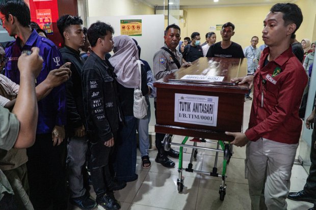 RS Polri identifikasi 10 korban kecelakaan kereta 