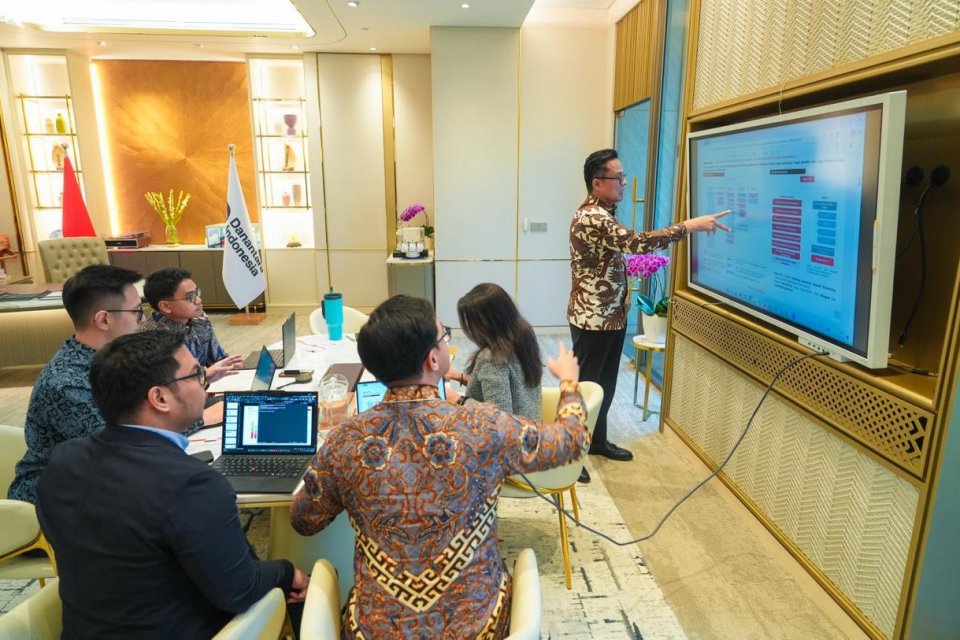 Kepala BP BUMN sekaligus COO Danantara, Dony Oskaria, Kamis (30/4)