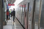 Stasiun Bekasi Kembali Dibuka Setelah Kecelakaan KRL dan KA Argo Bromo (Foto: Katadata/Fauza Syahputra)