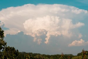 Apa Itu Awan Iridescent
