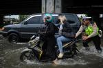 Banjir rendam 18 RT di Jakarta