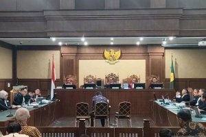 Mantan Ketua Badan Pemeriksa Keuangan (BPK) Agung Firman sampurna hadir dalam sidang kasus Chromebook di Jakarta, Rabu (6/5). 
