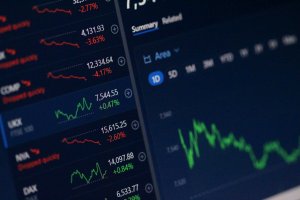 daftar emiten cum dividen