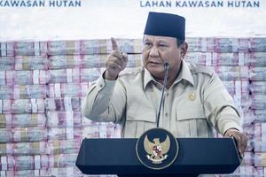 Satgas PKH menyerahkan hasil penyelamatan keuangan negara