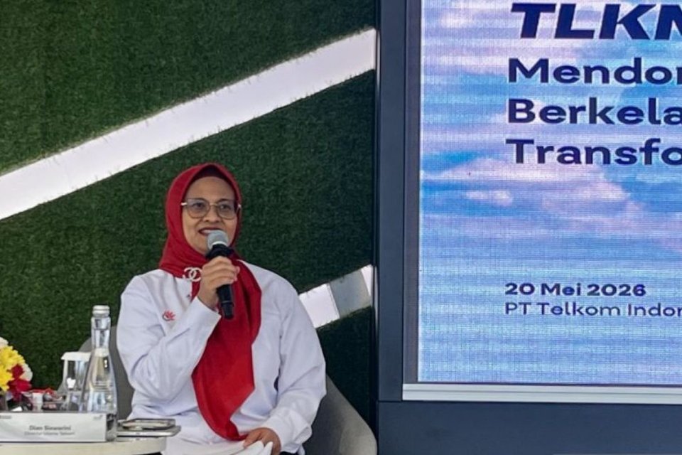 Direktur Utama Telkom Dian Siswarini