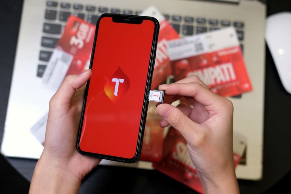 Layanan Telkomsel kini melayani 156,1 juta pelanggan di seluruh Indonesia. Sepanjang 2025, Telkomsel membukukan pendapatan Rp109,3 triliun dengan kontribusi layanan digital bisnis mencapai lebih dari 95% dari pendapatan mobile, memperkuat posisinya sebaga