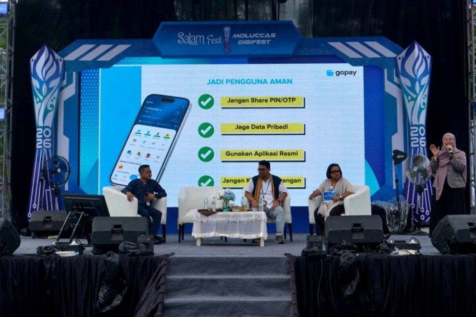 Literasi Keuangan GoPay di Ambon