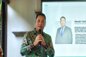 Direktur Branch Business Hana Bank Hendri Setiawan