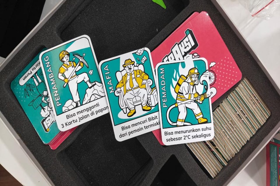 GenerAksi, board game untuk membantu siswa belajar tentang perubahan iklim.