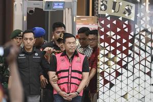 Kejagung tahan mantan pimpinan BGN