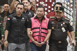 Kejagung tahan mantan pimpinan BGN
