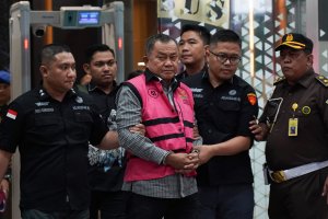 Kejagung tetapkan Mantan Kepala BGN Dadan Hindayana bersama Wakil Kepala BGN Sony Sonjaya dan Lodewyk Pusung sebagai tersangka (Foto: Katadata/Fauza 