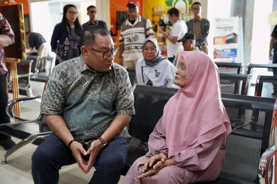  PT TASPEN (Persero) telah menyalurkan pembayaran Gaji Ketiga Belas Tahun 2026 kepada pensiunan Aparatur Sipil Negara (ASN) pada Selasa, 2 Juni 2026.