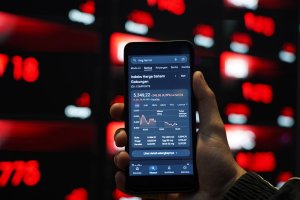 IHSG kembali ditutup melemah ke level 5.342 (Foto: Katadata/Fauza Syahputra)