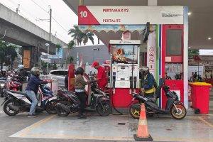 Harga BBM Nonsubsidi Pertamax Naik Jadi Rp 16.250 (Foto: Katadata/Fauza Syahputra)