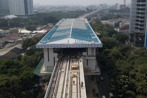 Progres pembangunan LRT Jakarta Fase 1 B