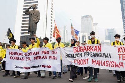Demonstrasi BEM UI Tuntut Penghentian MBG Hingga Turunkan Harga BBM (Foto: Katadata/Fauza Syahputra)