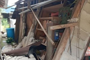 Gempa magnituo 6,7 mengguncang Palu, Selasa (16/6)