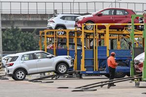 Ekspor mobil produksi dalam negeri meningkat