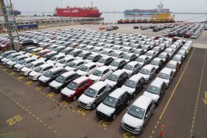 Peningkatan Ekspor Mobil Produksi Tanah Air (Foto: Katadata/Fauza Syahputra)