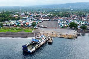 Distribusi logistik di Pelabuhan Ketapang