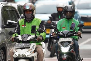 Mulai 1 Juli Grab dan Goto Terapkan Komisi 8% (Foto: Katadata/Fauza Syahputra)