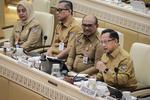 Raker Komisi II DPR dengan Mendagri