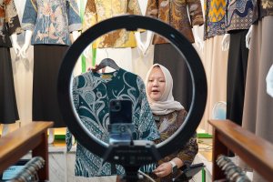Pemerintah Wajibkan Seller Miliki NIB (Foto: Katadata/Fauza Syahputra)