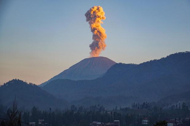 Aktivitas vulkanik Gunung Semeru