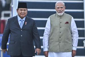 Presiden Prabowo Subianto sambut kedatangan PM India