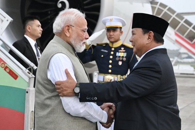 Prabowo Sambut Modi