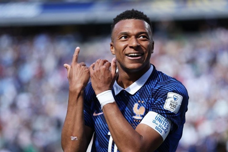 Mbappe Dihina