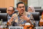 Raker Komisi VII DPR dengan Menteri UMKM