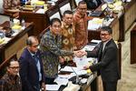 Raker Komisi XI DPR bahas RUU PFII