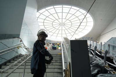 Pembangunan Stasiun MRT Monas (Foto: Katadata/Fauza Syahputra)