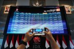IHSG ditutup turun 0,17% atau 10,65 poin ke level 6.185 (Foto: Katadata/Fauza Syahputra)