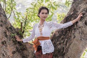 Kalender Jawa 9 Agustus 2026