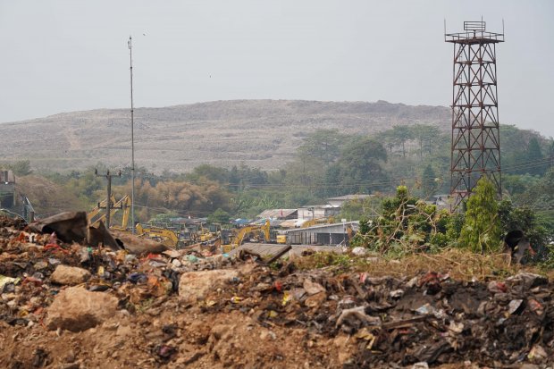 Transisi Dari Praktik Open Dumping Menuju Controlled Landfill di TPST Bantargebang (Foto: Katadata/Fauza Syahputra)